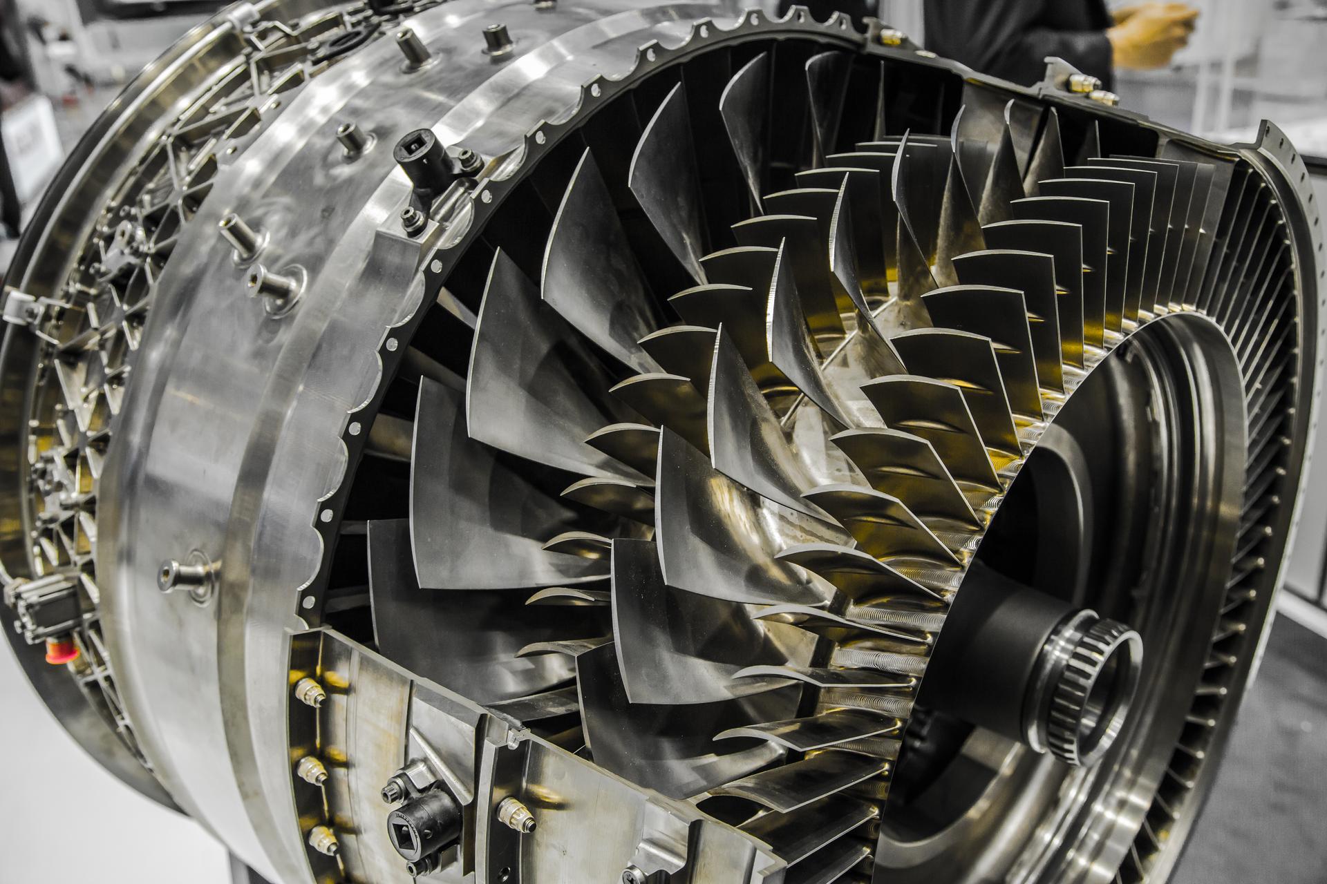 jet-engine-turbine-blades-of-airplane-2023-11-27-04-53-30-utc_lite